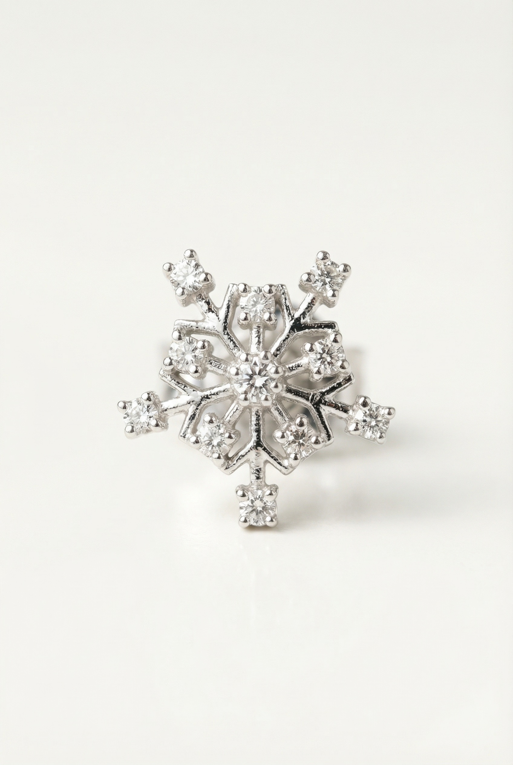 KTOfficial: 925 Sterling Silver Zircon Snowflake Stud Earrings | KTOfficial | EU-Sourced Quality